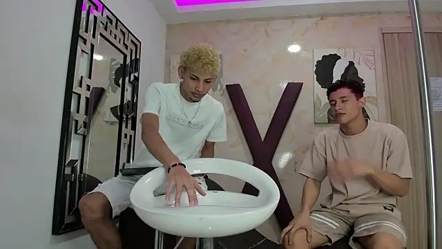 YOUNG BOYS HELL online show from 3, 6, 2026