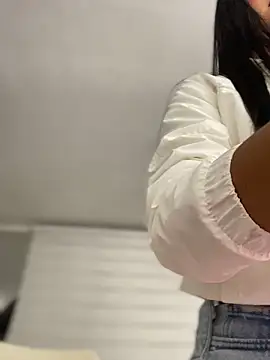 Daniela Pink online show from 15, 4, 2026