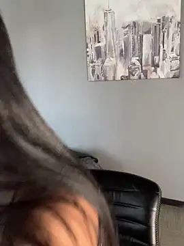 Daniela Pink online show from 5, 3, 2026