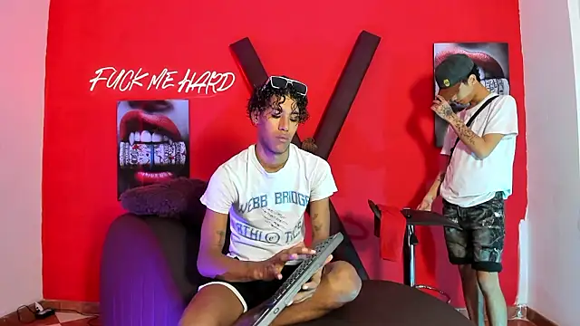 Snapshot of GREEN_BOYS chatting on 27, 2, 2026 GREEN BOYS online show from 27, 2, 2026