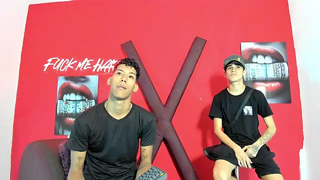 Snapshot of GREEN_BOYS chatting on 3, 3, 2026 GREEN BOYS online show from 3, 3, 2026