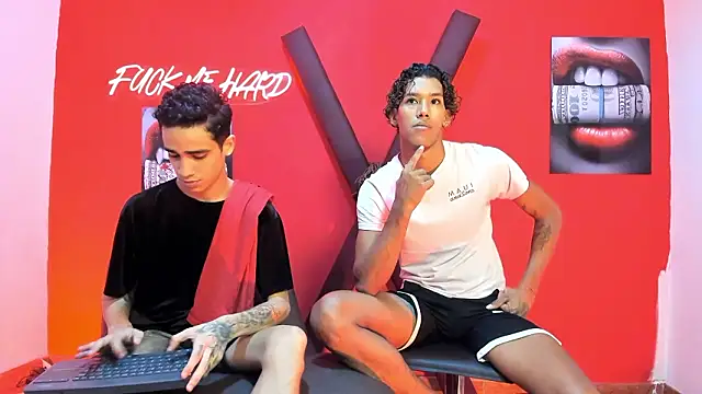 Snapshot of GREEN_BOYS chatting on 17, 2, 2026 GREEN BOYS online show from 17, 2, 2026