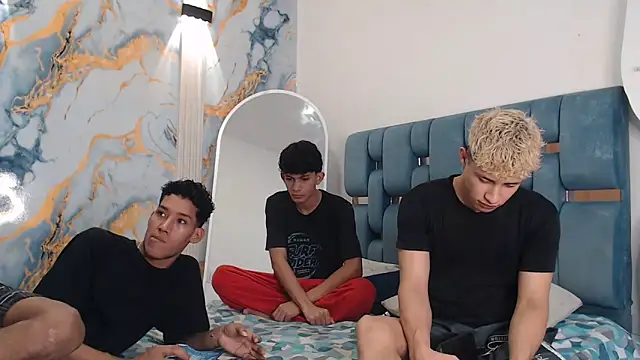 GREEN BOYS online show from 13, 4, 2026