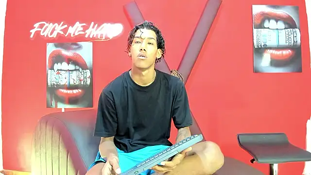 Snapshot of GREEN_BOYS chatting on 19, 2, 2026 GREEN BOYS online show from 19, 2, 2026