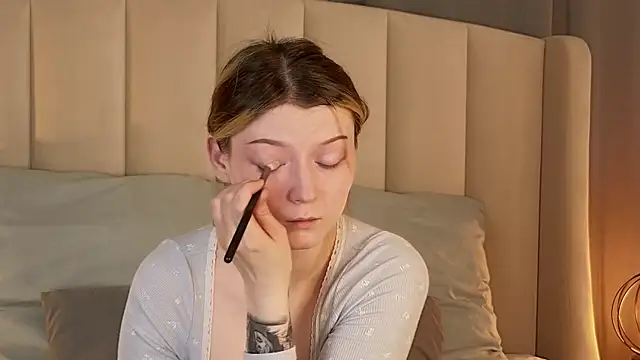 AlyssFrost online show from 5, 5, 2026