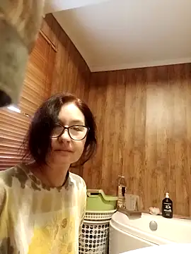 Vikimoon11211 online show from 14, 2, 2026