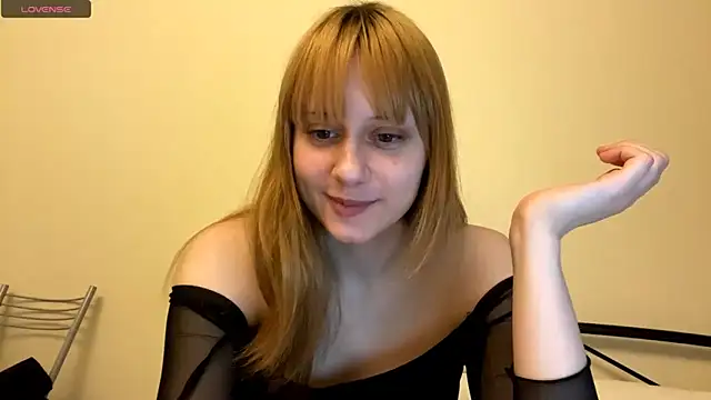 Snapshot of TriciaHartery chatting on 1, 3, 2026 TriciaHartery online show from 1, 3, 2026