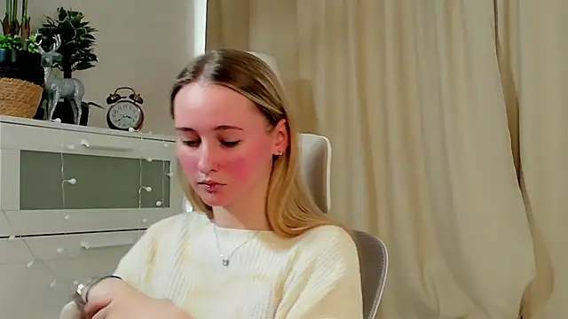 TraceeRebollar online show from 17, 2, 2026