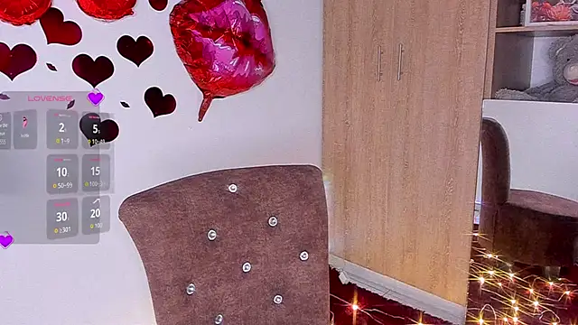 Giulia Cash online show from 28, 2, 2026