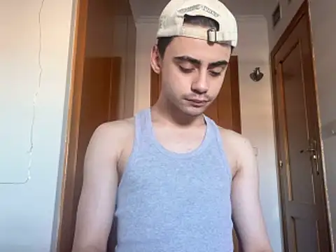 Snapshot of YourFavouriteTwink chatting on 18, 2, 2026 YourFavouriteTwink online show from 18, 2, 2026