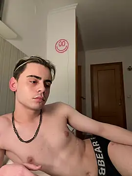 Snapshot of YourFavouriteTwink chatting on 15, 2, 2026 YourFavouriteTwink online show from 15, 2, 2026