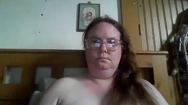 naughty queen1 online show from 19, 2, 2026