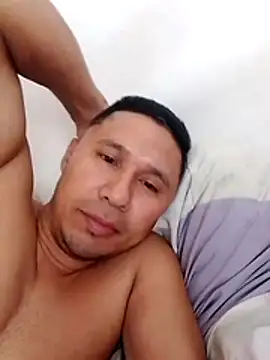 Snapshot of deiner13 chatting on 17, 2, 2026 deiner13 online show from 17, 2, 2026