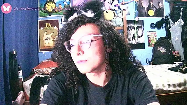lewd mooncat online show from 7, 5, 2026