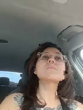 Snapshot of ValeValdez18 chatting on 15, 2, 2026 ValeValdez18 online show from 15, 2, 2026