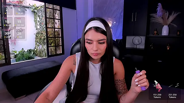 JulietteMoreau online show from 29, 6, 2026