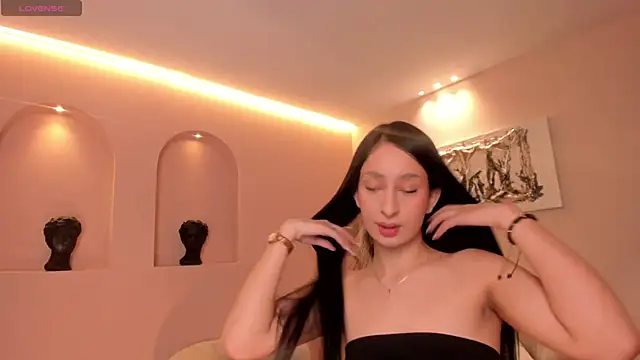 AmaraDivine online show from 15, 4, 2026