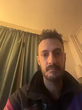 livegreek online show from 5, 4, 2026