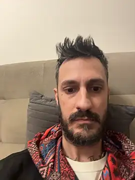 livegreek online show from 14, 4, 2026
