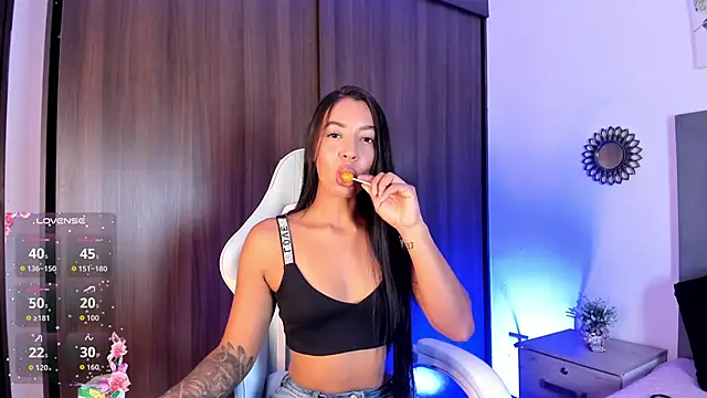 julietha Vega online show from 10, 3, 2026