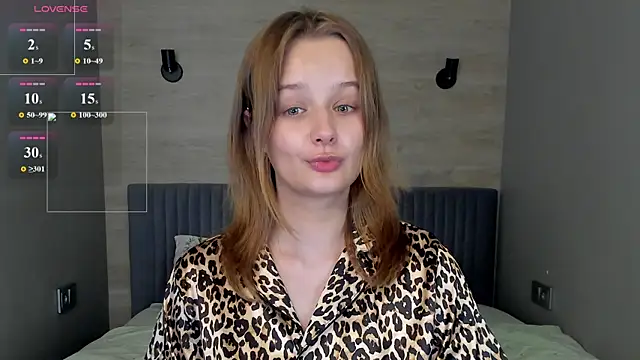 Snapshot of Mary_Phoenix chatting on 12, 6, 2026 Mary Phoenix online show from 12, 6, 2026