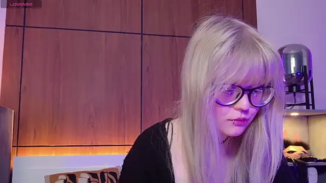 MoliQin online show from 12, 4, 2026