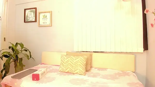 Amber Novoa online show from 25, 2, 2026