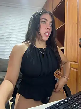 Snapshot of Luna_rousse26 chatting on 1, 6, 2026 Luna rousse26 online show from 1, 6, 2026