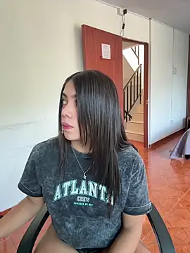 Luna rousse26 online show from 19, 3, 2026