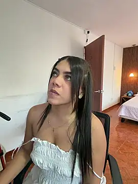 Luna rousse26 online show from 1, 4, 2026