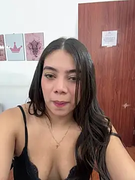 Snapshot of Luna_rousse26 chatting on 11, 5, 2026 Luna rousse26 online show from 11, 5, 2026