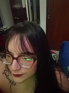daphneev online show from 8, 5, 2026