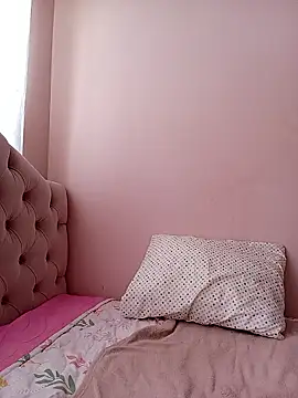 kiki milu online show from 6, 4, 2026