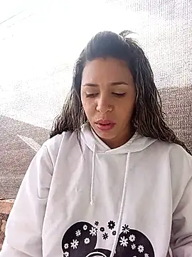 kiki milu online show from 26, 4, 2026