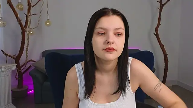 DeliaEffy online show from 8, 3, 2026