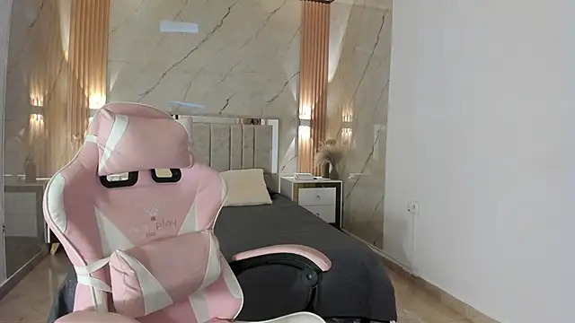 your whore Salome online show from 11, 3, 2026