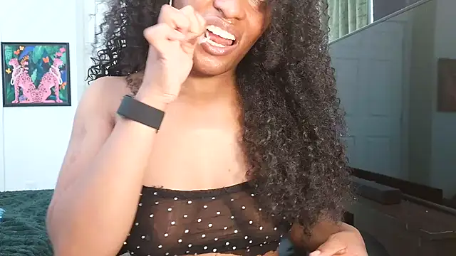 LanayaOnline online show from 15, 4, 2026