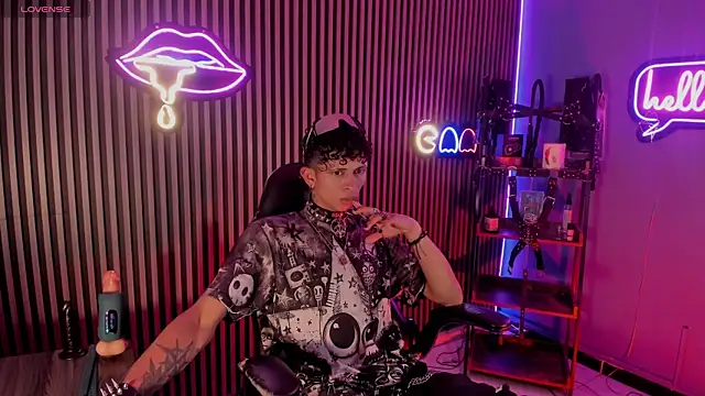 Maximoking26 online show from 15, 4, 2026