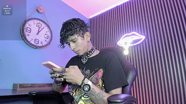 Maximoking26 online show from 9, 3, 2026