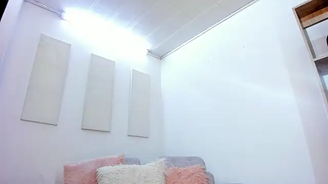 Tylla   online show from 28, 2, 2026