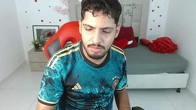 Snapshot of mister_fox723 chatting on 3, 3, 2026 mister fox723 online show from 3, 3, 2026