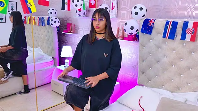 Snapshot of Raven_Gloomy chatting on 11, 7, 2026 Raven Gloomy online show from 11, 7, 2026