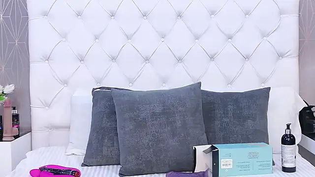 AntonellaEscudero online show from 10, 5, 2026