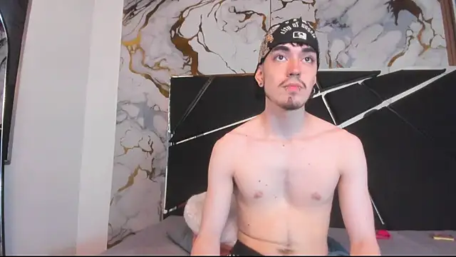 Couple In Heat online show from 24, 3, 2026