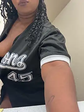 Snapshot of ShortcakeMochaa chatting on 24, 2, 2026 ShortcakeMochaa online show from 24, 2, 2026