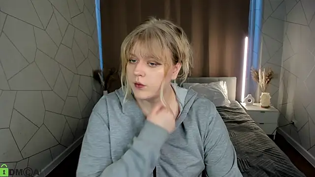 luna c0ra online show from 21, 3, 2026