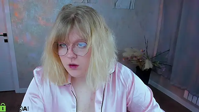 luna c0ra online show from 24, 3, 2026