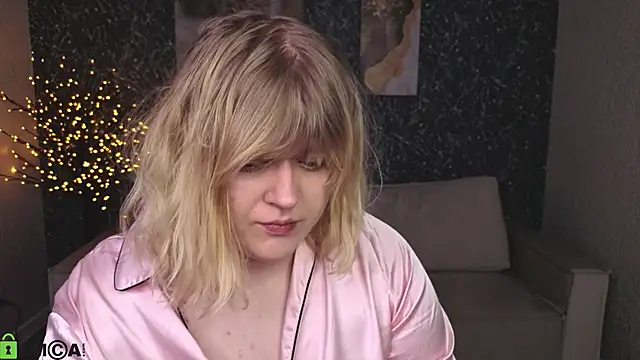 luna c0ra online show from 22, 3, 2026