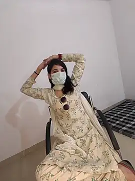 Snapshot of tanzum_khan3202 chatting on 2, 3, 2026 tanzum khan3202 online show from 2, 3, 2026