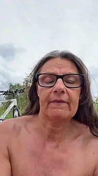 Snapshot of Dance_Lady chatting on 4, 6, 2026 Dance Lady online show from 4, 6, 2026